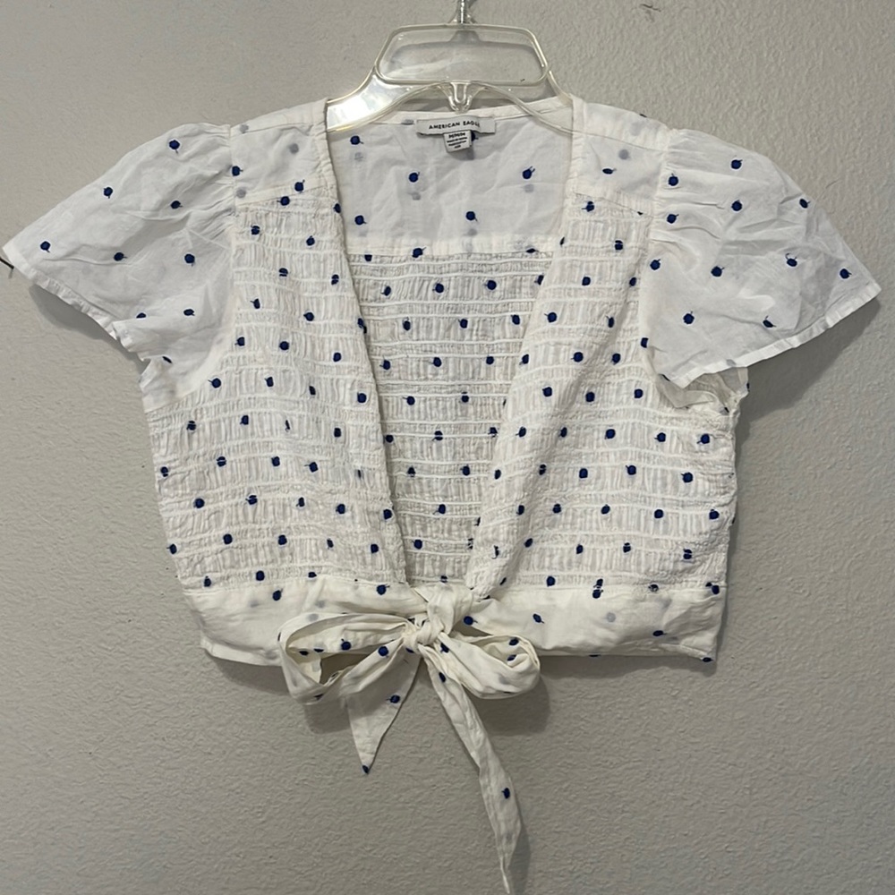 AMERICAN EAGLE SMOCKED TIE FRONT TOP